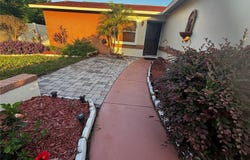 10411 LEANING OAK DRIVE, PORT RICHEY, FL 34668
