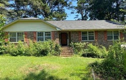 120 KATHY, Carrollton, GA 30117