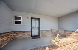 1911 E Highridge Ct, Park City, KS 67219