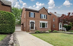 3886 Faversham Road, University Heights, OH 44118