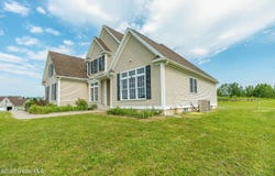 81 N Langmore Lane, Brunswick, NY 12180