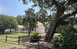 2173 Annie Laura Lane, Mount Pleasant, SC 29466