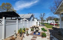 530 W Holmes, Chester, IL 62233