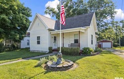 207 EAST Street, Franklin, IL 62638