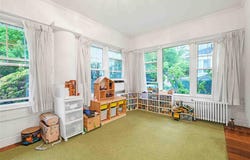 114 81st Avenue, Kew Gardens, NY 11415