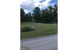 1944 CROSSINGS VIEW ROAD, PAW PAW, WV 25434