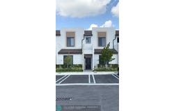 21108 NE 8th Ave, Miami, FL 33179