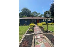 14 Windsor Dr, New Windsor, NY 12553