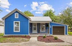 204 W Broadway Street, Higginsville, MO 64037