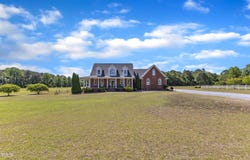 5595 Godwin Lake Road, Benson, NC 27504