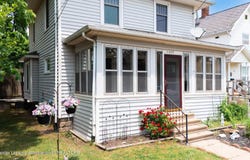 1309 Vine Street, Lansing, MI 48912