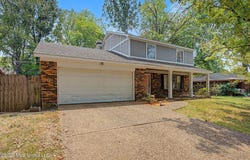 5797 Redbud Cove, Horn Lake, MS 38637