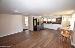 116 S Walker Lane, Oak Ridge, TN 37830