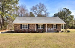205 Eastern School Road, Mayesville, SC 29104