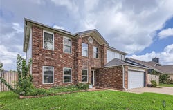 500 Hawthorne LN, Round Rock, TX 78664
