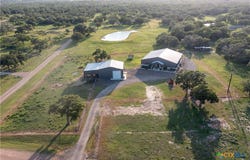 206 Deer Trail Lane, Goliad, TX 77963