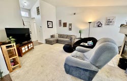 1233 S Kent St Street, Visalia, CA 93277