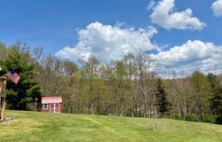184 Pack Street, COOL RIDGE, WV 25825