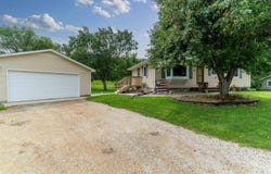 1313 Black Hawk Road, Waterloo, IA 50701