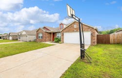 6096 Saddle Hill Drive, Alexander, AR 72002