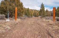 4300 N MOQUIE CT, Alton, UT 84710