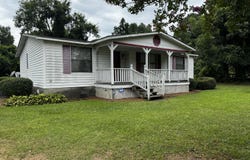 307 S Front Street, Warsaw, NC 28398