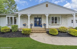 1101 Hawthorne Parkway, Spring Lake, NJ 07762