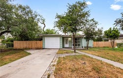 1406 S 11th Street, Kingsville, TX 78363