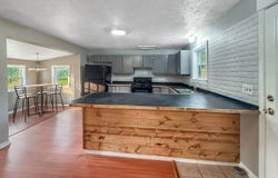 425 West Grove, Lena, IL 61048