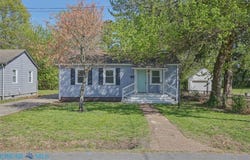 212 N Sixth St, Hampton, VA 23664