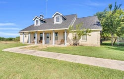 1518 Fm 985, Ennis, TX 75119