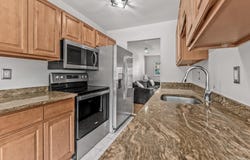 10 Roundtree Court, Beacon, NY 12508