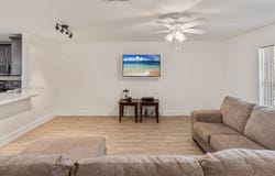 10854 NW 8th St, Pembroke Pines, FL 33026