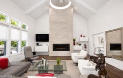 650 Mallard Ln, Lee, MA 01238