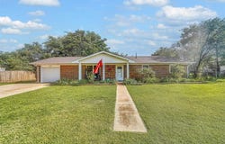 307 E Washington Avenue, Sayre, OK 73662