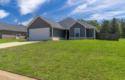 253 Rock Creek, Nacogdoches, TX 75965