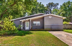 2208 Kingsberry Avenue, Pascagoula, MS 39567