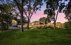 11 Beachside Common, Westport, CT 06880