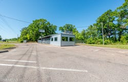 19510 NE HWY 301, Waldo, FL 32694
