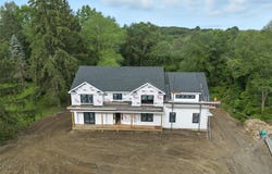 27 Sun Hill Road, Katonah, NY 10536