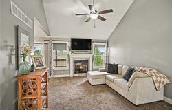 19224 Tomahawk Lane, St Joseph, MO 64505
