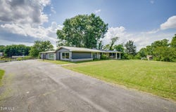 225 Dogwood Lane, Johnson City, TN 37604