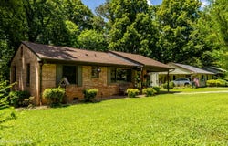 2822 Willocks Ave, Maryville, TN 37804