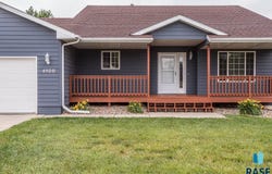 4100 N Jans Dr, Sioux Falls, SD 57107