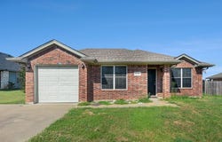 408 Mesquite Drive, Rio Vista, TX 76093