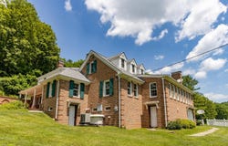 9 Templeton Run Road, West Finley, PA 15377