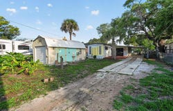 138 INDIAN CREEK ROAD, OAK HILL, FL 32759