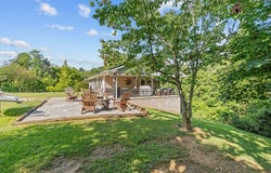 13 Lairson Road, Campton, KY 41301
