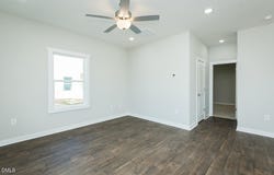 1070 Pinnix Lp, Burlington, NC 27217