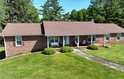 2952 NC 268, Pilot Mountain, NC 27041